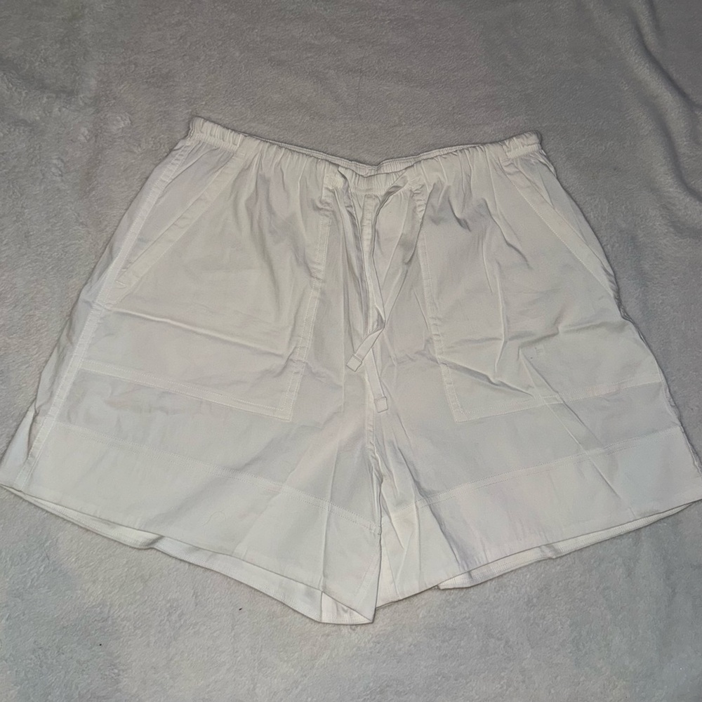 NEVER WORN! White Lululemon linen Drawstring Shorts